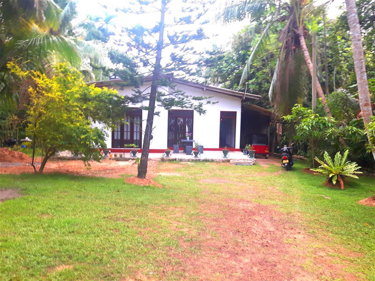 Nadee Villa Bentota Exterior foto